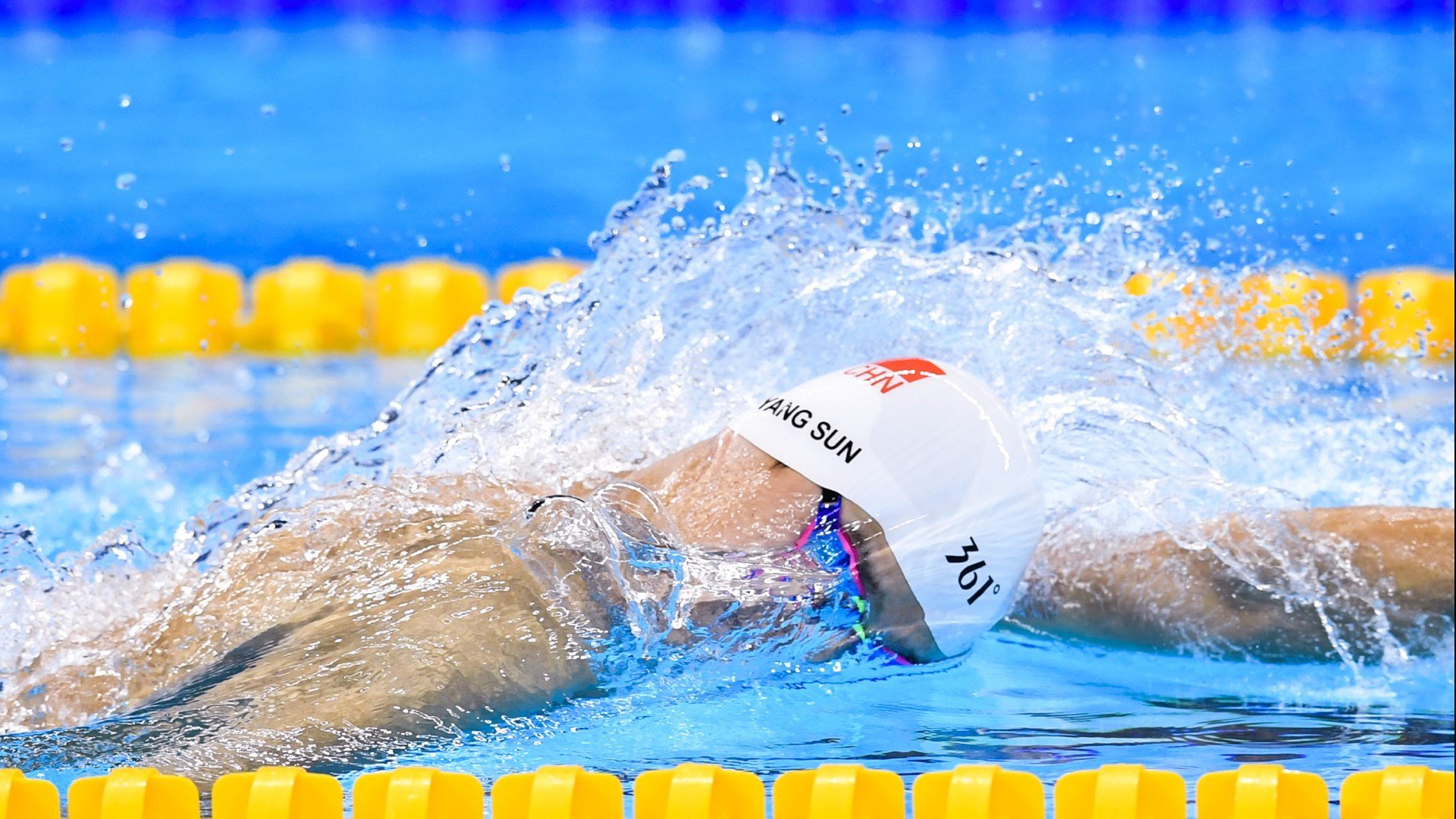 克瓦拉茨赫利亚的魔法之夜，当格鲁吉亚闪电照亮爱尔兰对阵法国的绿茵战场